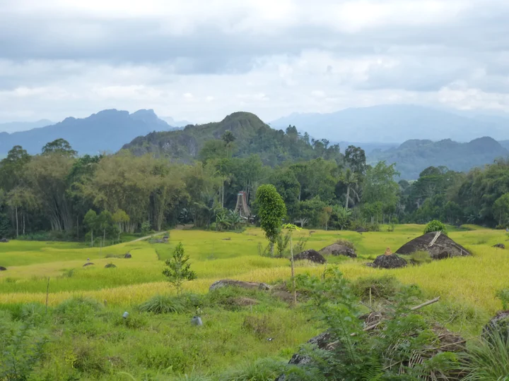 Lanskap dataran tinggi Tana Toraja di Sulawesi Selatan.