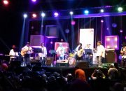 Java Jazz, Politik dan Element of Surprise