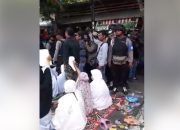 Menegangkan, Simak Video Detik-detik Polisi Bubarkan Massa Penghadang Eksekusi Lahan di Luwuk