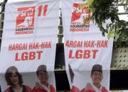 Spanduk “Hargai Hak-Hak LGBT” Bikin Kader PSI Sulteng Meradang