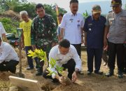 Bupati Darmin Apresiasi Berdirinya Sanggar Tani Jaya Lebanu Kambale-Mbale