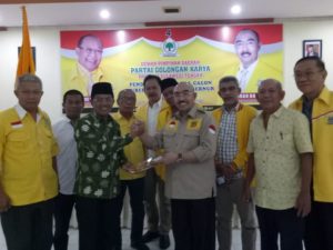 Petahana Wagub Sulteng Rusli Dg Palabbi Daftar ke DPD Golkar