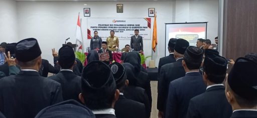 Bawaslu Poso Melantik 57 Panwascam Pilkada 2020