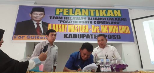 Untuk Pilgub Sulteng, Rusdy Mastura Lantik Relawan untuk Kota Poso dan Poso Pesisir