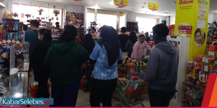 Warga Kota Palu Mulai Serbu Supermarket