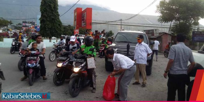 Gerindra Peduli Bagi Takjil dan Masker