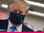 Trump Pakai Masker di Depan Umum untuk Pertama Kalinya