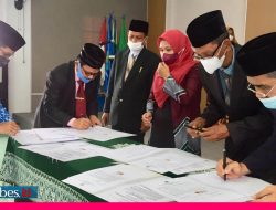 Rektor Unismuh Palu Lantik Direktur Pasca Sarjana dan Tiga Dekan