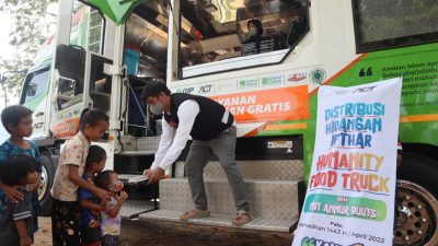 ACT Palu dan MIT Annur Buuts Salurkan 500 Paket Ifthar Ramadhan di Kampung Mualaf Padende