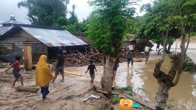 BPBD Parimo Sebut Ada Ratusan Kepala Keluarga Terdampak Banjir Parigi Butuh Logistik