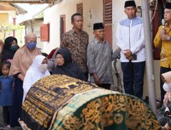 Wali Kota Palu Hadianto Rasyid Lepas Jenazah Alm. Ayuba Lasira atau Om Kota