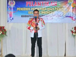 Bupati Delis Hadiri Pelantikan Pengurus PBSI Morut sekaligus Membuka Turnamen Bulutangkis Bupati Cup