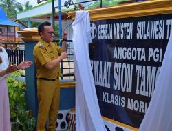 HUT ke-72 Desa Tamonjengi Diwarnai dengan Peresmian Gereja GKST Jemaat Sion