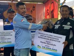 Ratusan Buruh UUPJ TKBM Tangkiang Dapat Motor dan THR