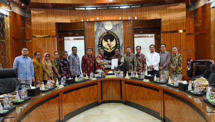 Temui Menko Polhukam, Gubernur Rusdy Mastura bahas pemenuhan hak korban 1965