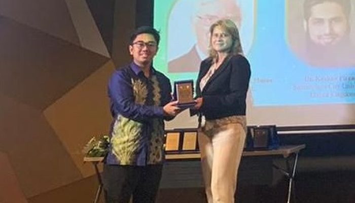 Chrisindo Reformanda Tamalagi raih penghargaan The Best Presenter di Konferensi Global 15th GCBSE 2023