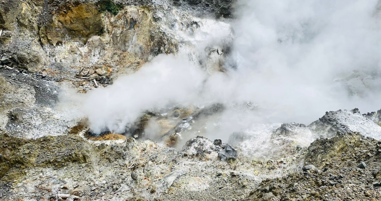 Keajaiban Tersembunyi Gunung Colo Una Una bikin kagum Bule asal Belanda