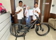 Beranda Olahraga PON Aceh ISSI Kota Palu Terima Hibah Sepeda untuk Persiapan PON 2024 PON AcehISSI Kota Palu Terima Hibah Sepeda untuk Persiapan PON 2024Abdee Mari2 min bacaSenin, 29 Januari 2024Jumat, 31 Mei 2024112×ISS