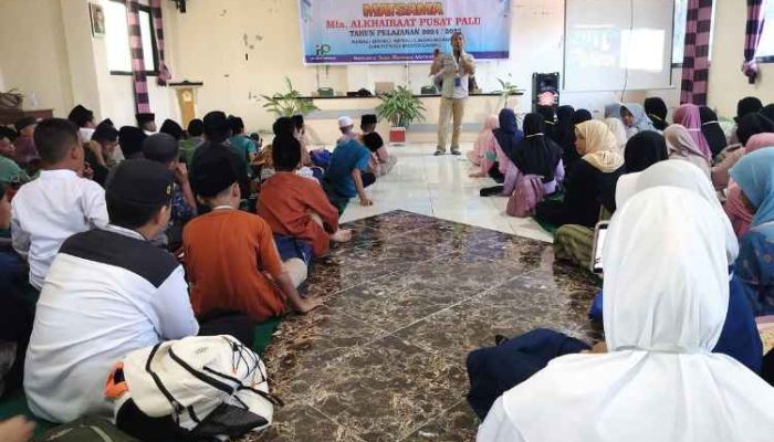 Diskominfosantik Palu Dorong Siswa Madrasah Cerdas Bermedia Sosial