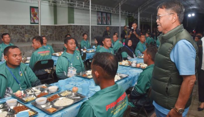 Gubernur Sulawesi Tengah dan Pangdam XIII/Merdeka Kunjungi Atlet Puslatda PON XXI