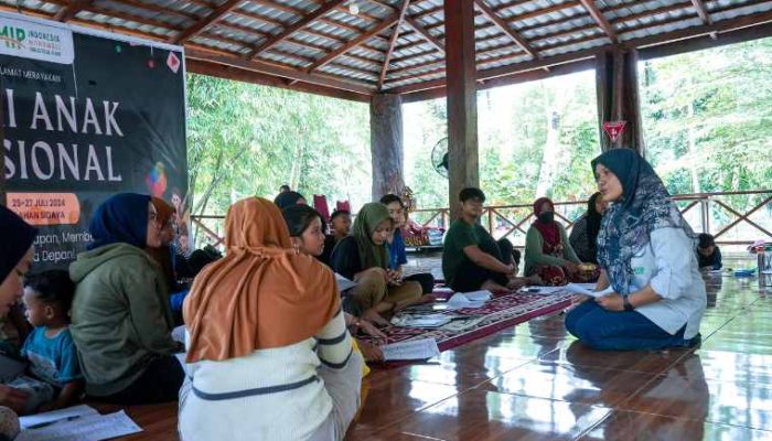 IMIP Bekali Masyarakat Morowali dengan Keterampilan Bahasa Asing melalui Rumah Literasi