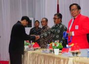 Penjabat Bupati Morowali Hadiri Penamatan Program Vokasi Industri D1 di Bungku Tengah