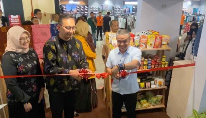 KKST Corner Diresmikan di Palu Grand Mall, 50 UMKM Lokal Dipromosikan Secara Bergantian