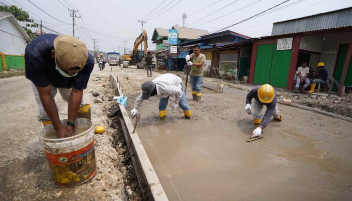 PT IMIP Mulai Perbaikan Jalan 2,3 Kilometer di Bahodopi